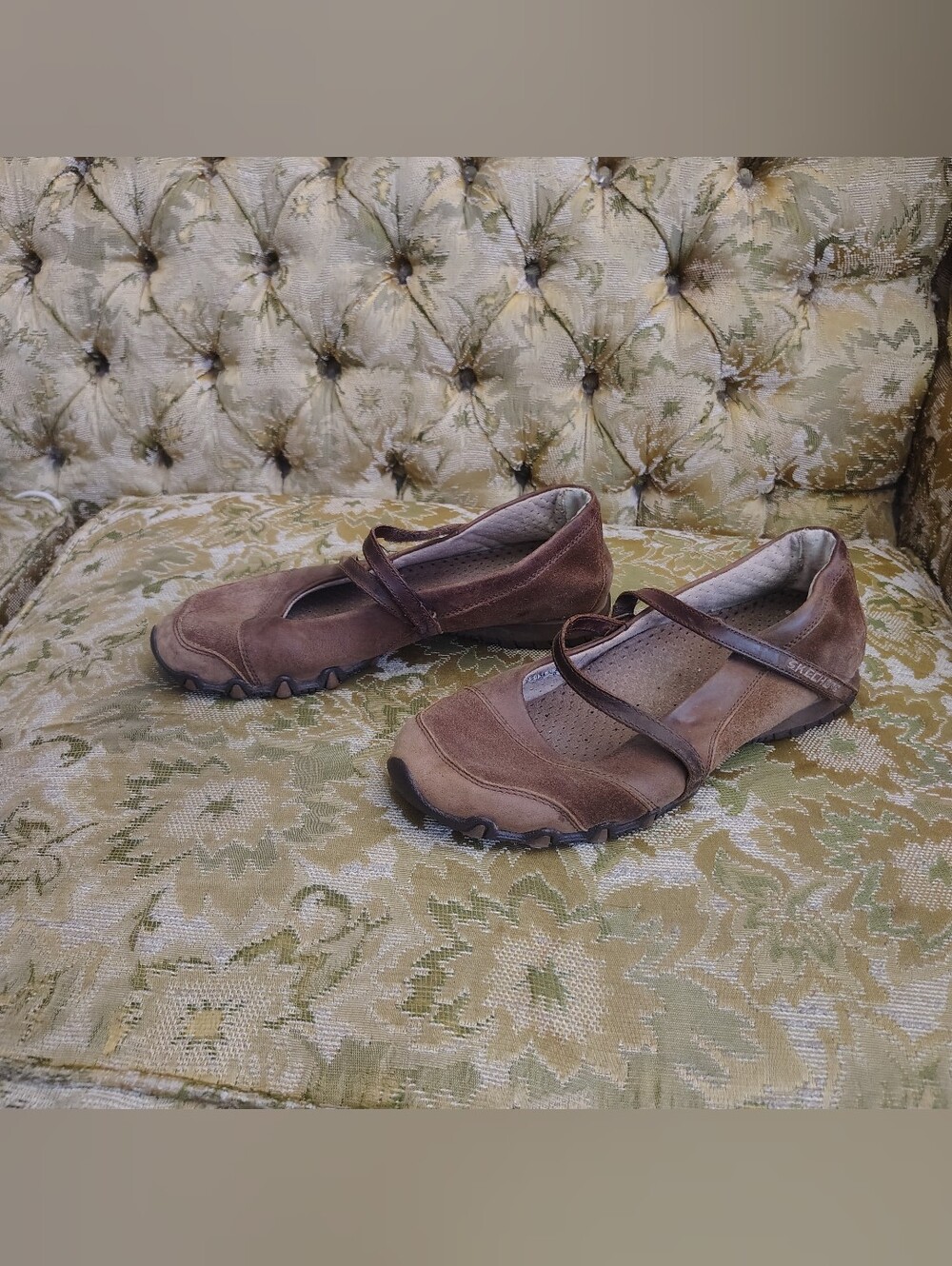 Y2K Vintage Skechers Mary Jane Shoes Womens 8.5 Brown Suede Leather Flats